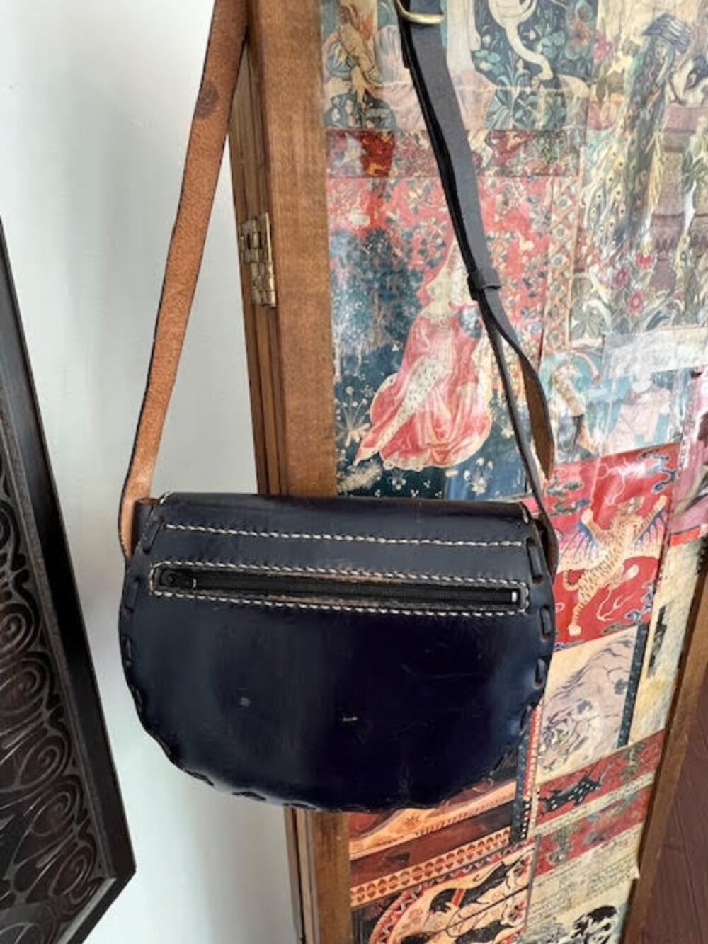 Hand-Painted Tooled Leather Bag with Semi-precious Inlaid Cabochon - Picture 9 of 10